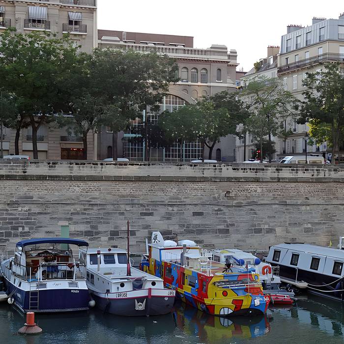 Photo de 巴士底尔分站