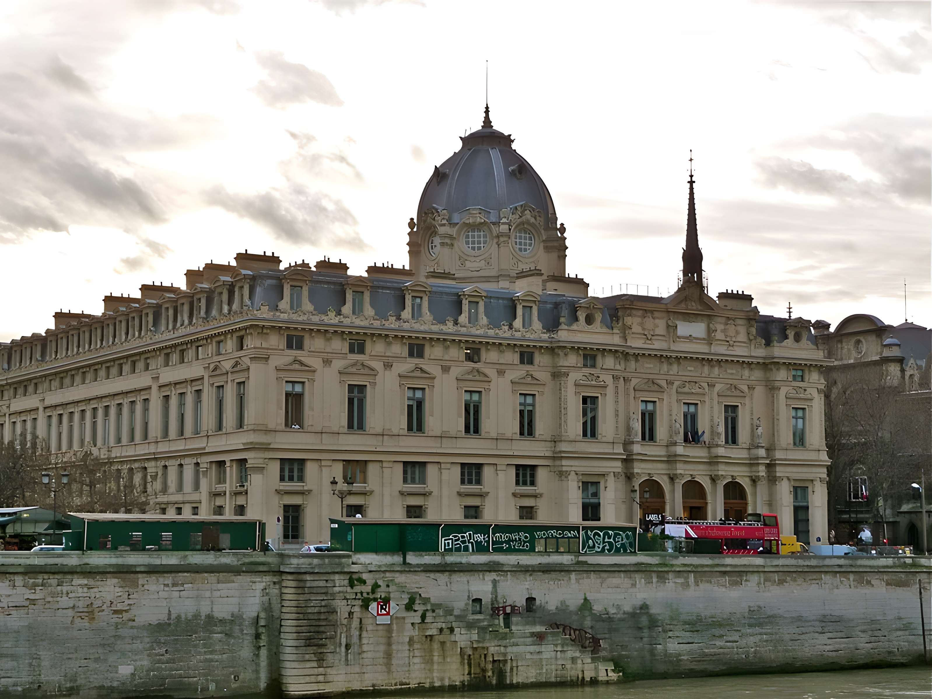 Tribunal de commerce de Paris