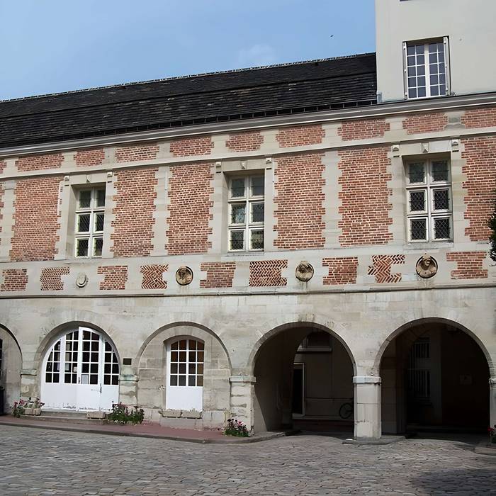 Photo de Ancien Hôtel de Clermont-Tonnerre