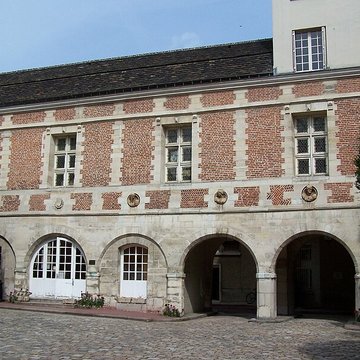 Ancien Hôtel de Clermont-Tonnerre