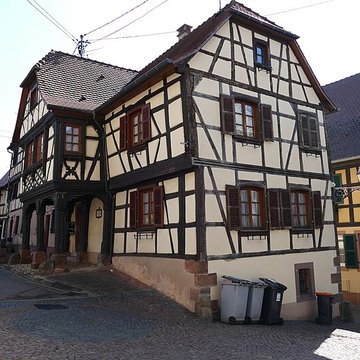 Maison au 26 Place du Marché-aux-Grains à Bouxwiller