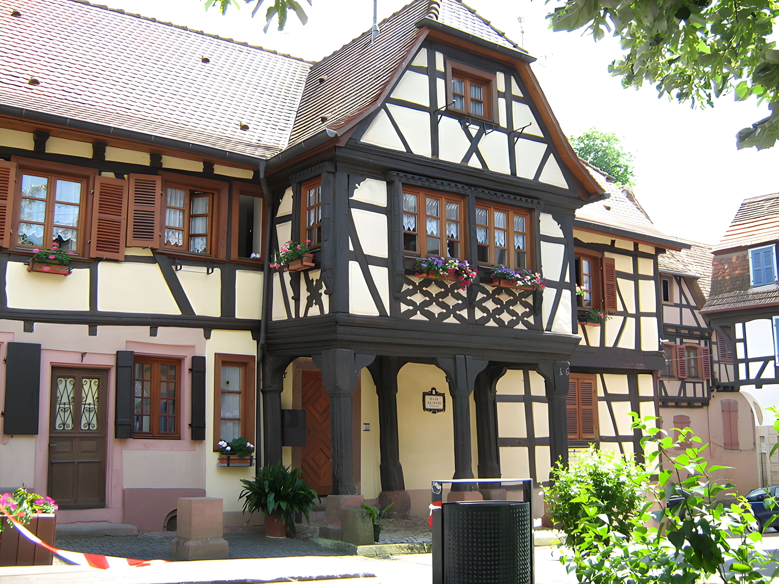 Maison au 26 Place du Marché-aux-Grains à Bouxwiller