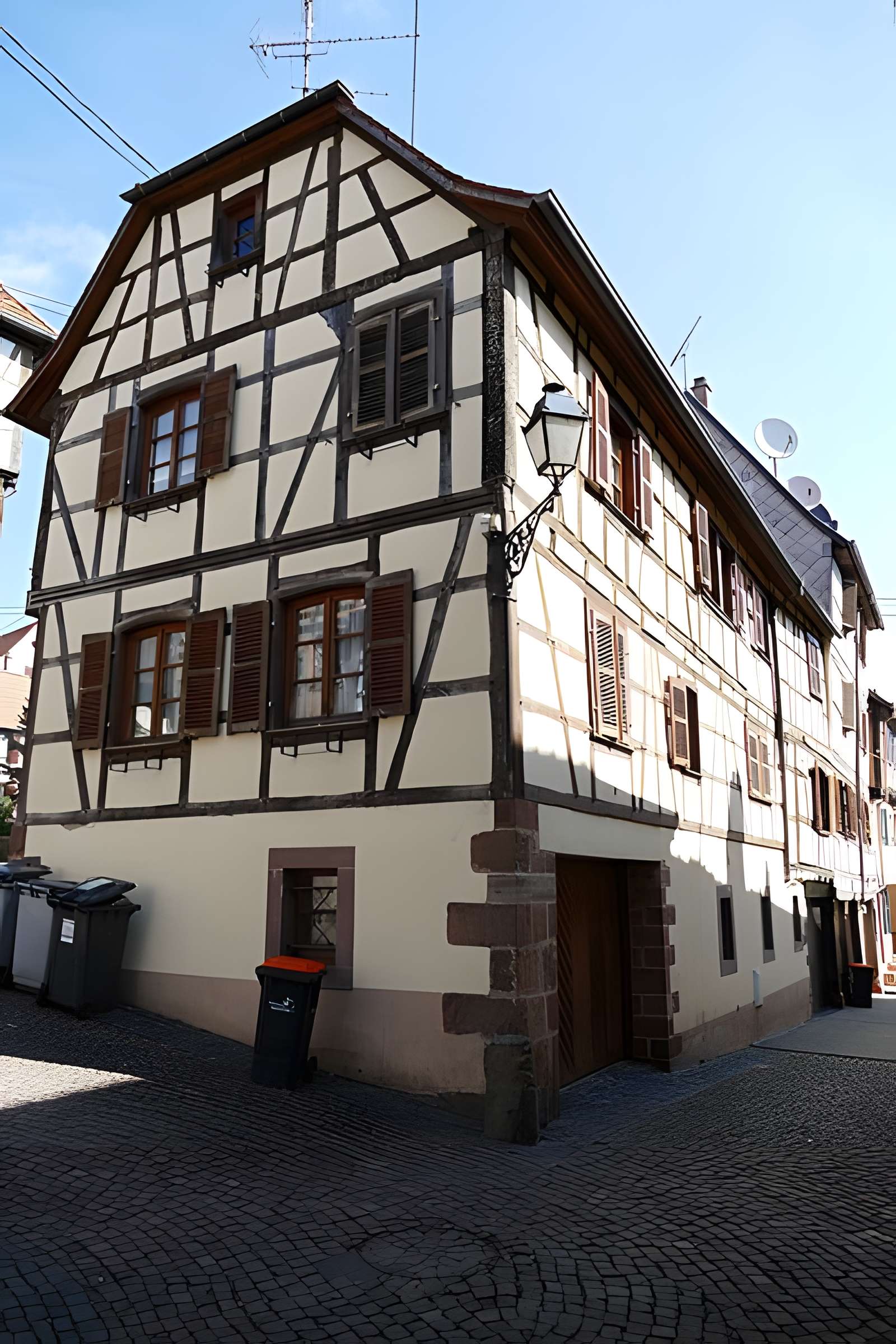 Maison au 26 Place du Marché-aux-Grains à Bouxwiller