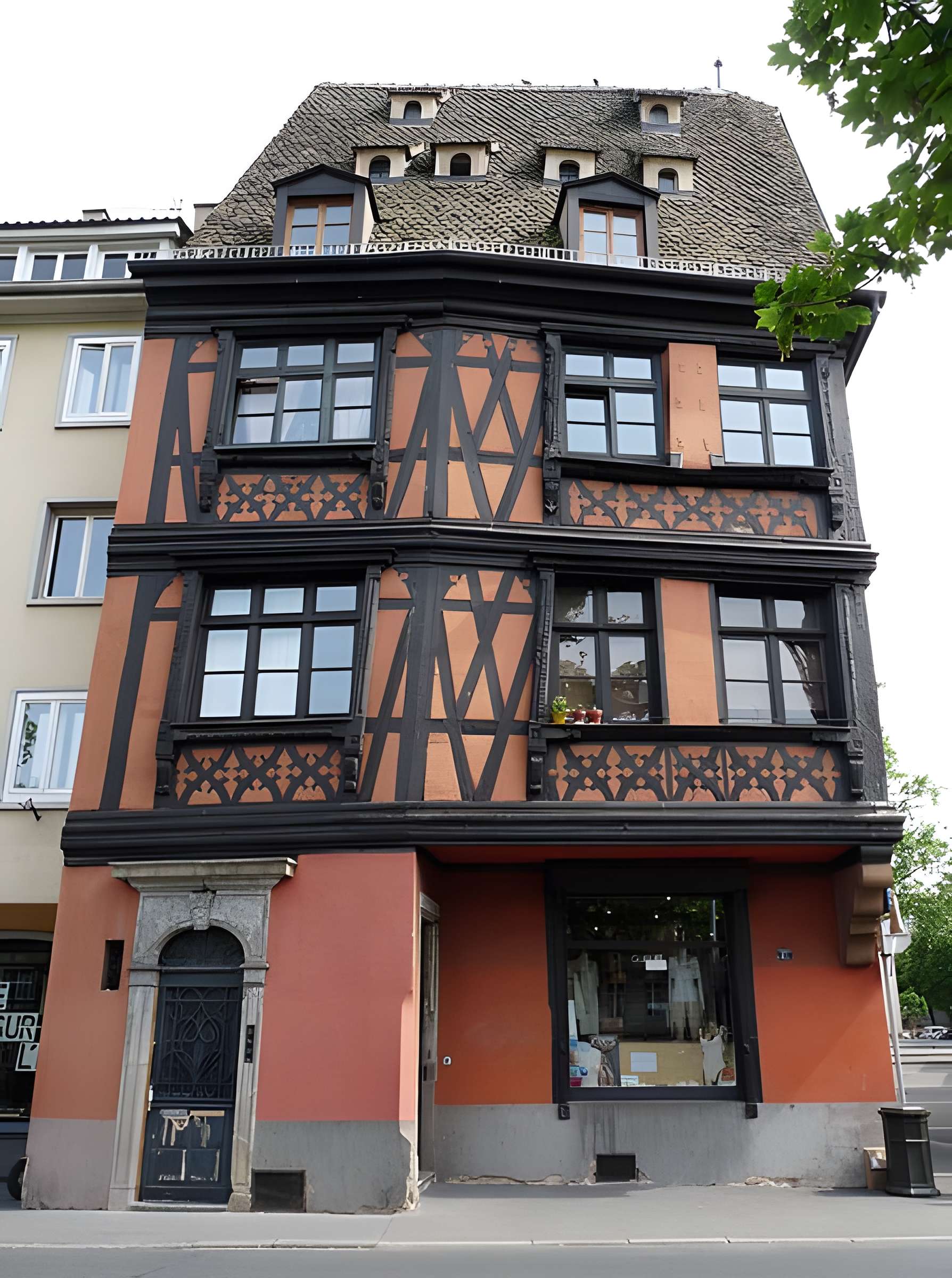 Maison au 27 Quai des Bateliers à Strasbourg 