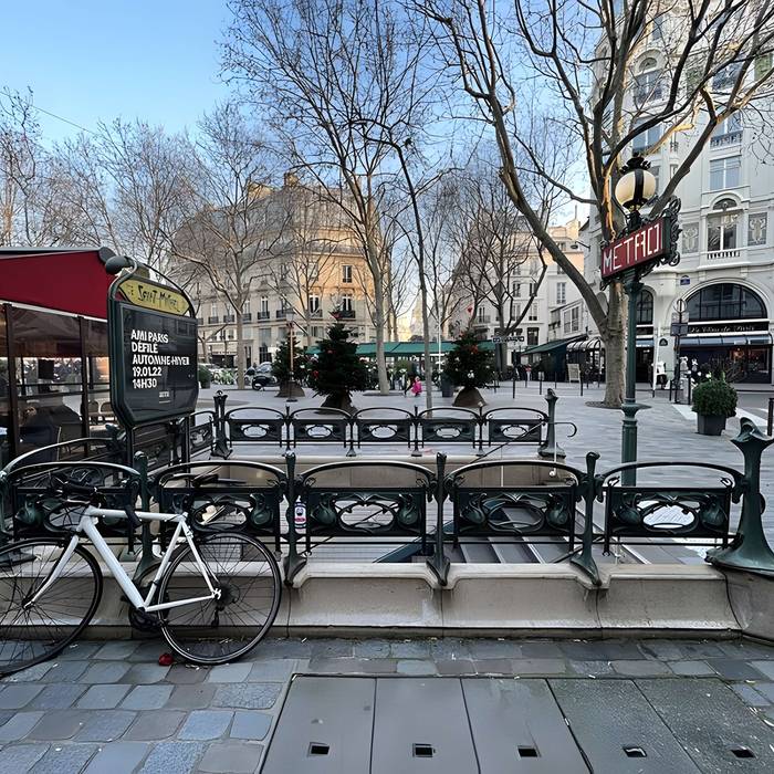 Photo de Métropolitain, station Saint-Michel