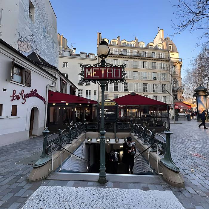 Photo de Métropolitain, station Saint-Michel