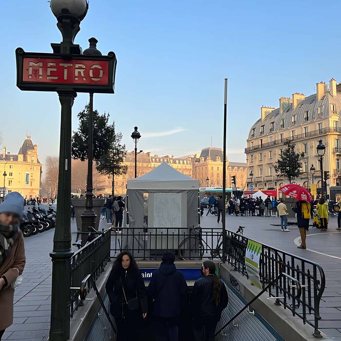 Photo de Métropolitain, station Saint-Michel