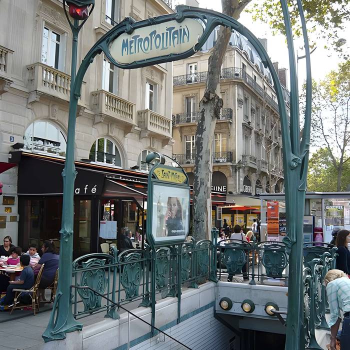 Photo de Métropolitain, station Saint-Michel