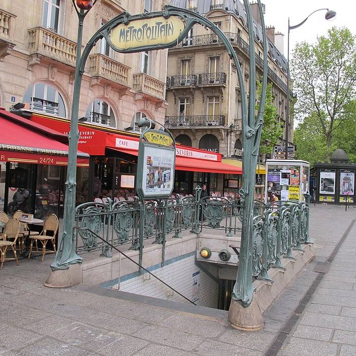 Photo de Métropolitain, station Saint-Michel