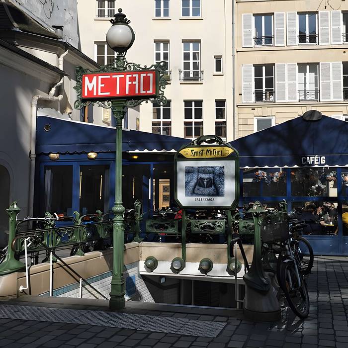 Photo de Métropolitain, station Saint-Michel