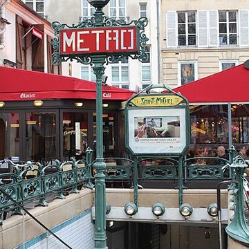 Métropolitain, station Saint-Michel