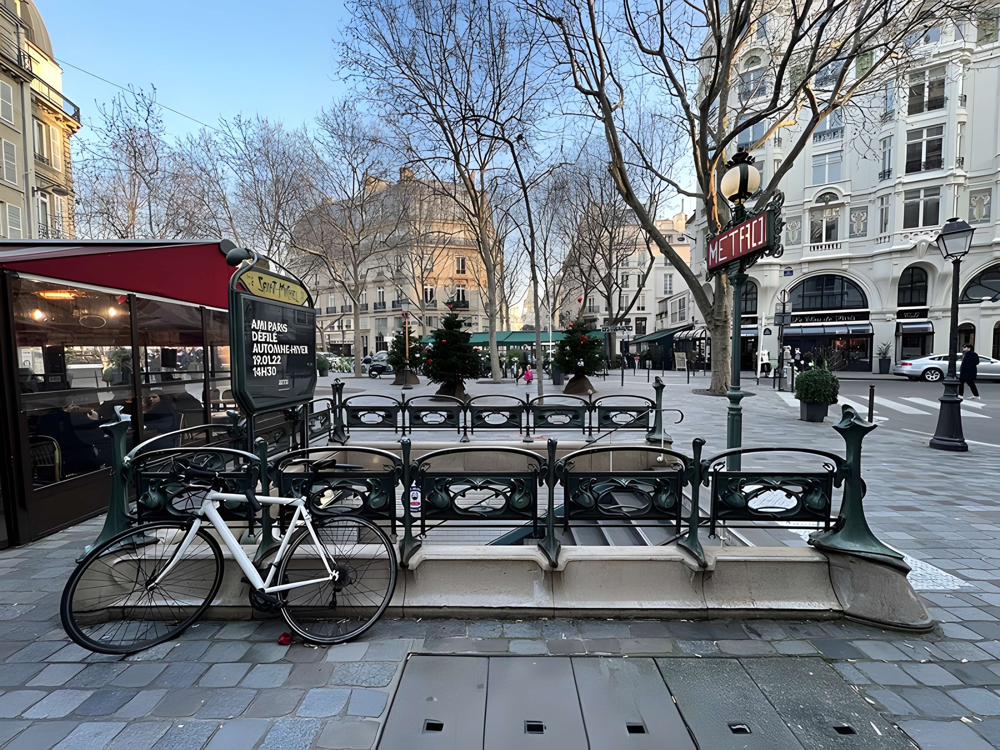 Métropolitain, station Saint-Michel