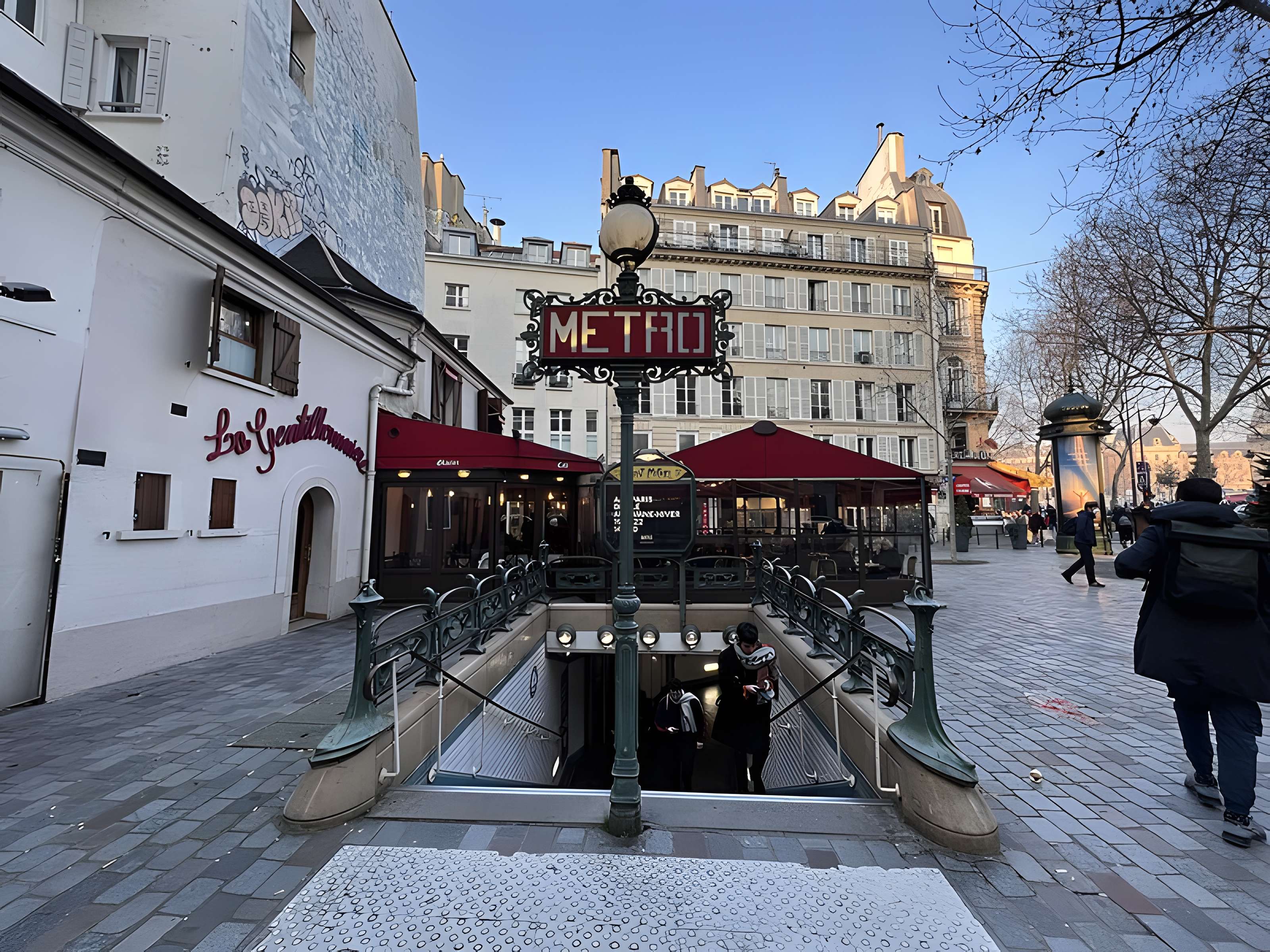 Métropolitain, station Saint-Michel