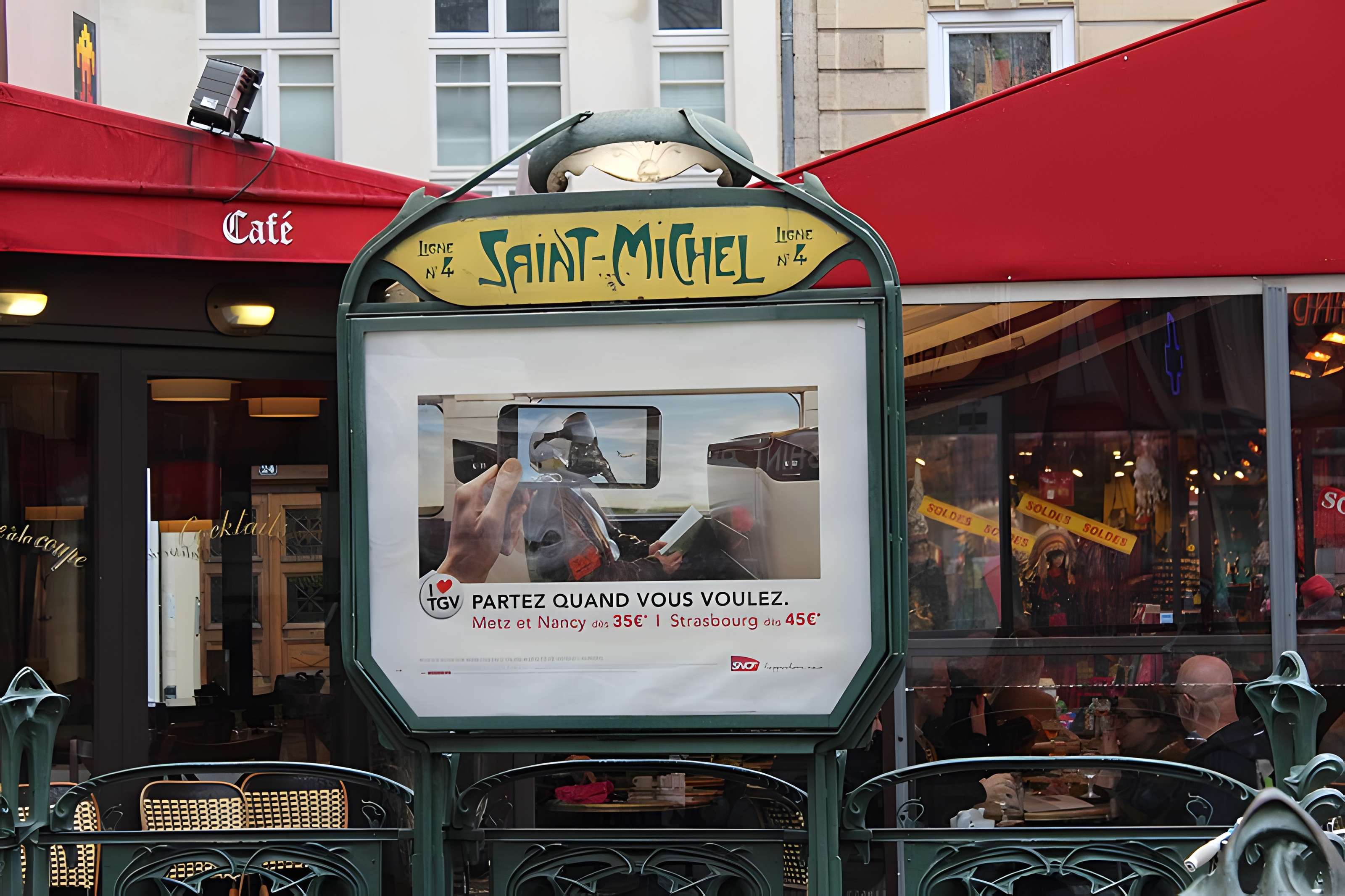 Métropolitain, station Saint-Michel