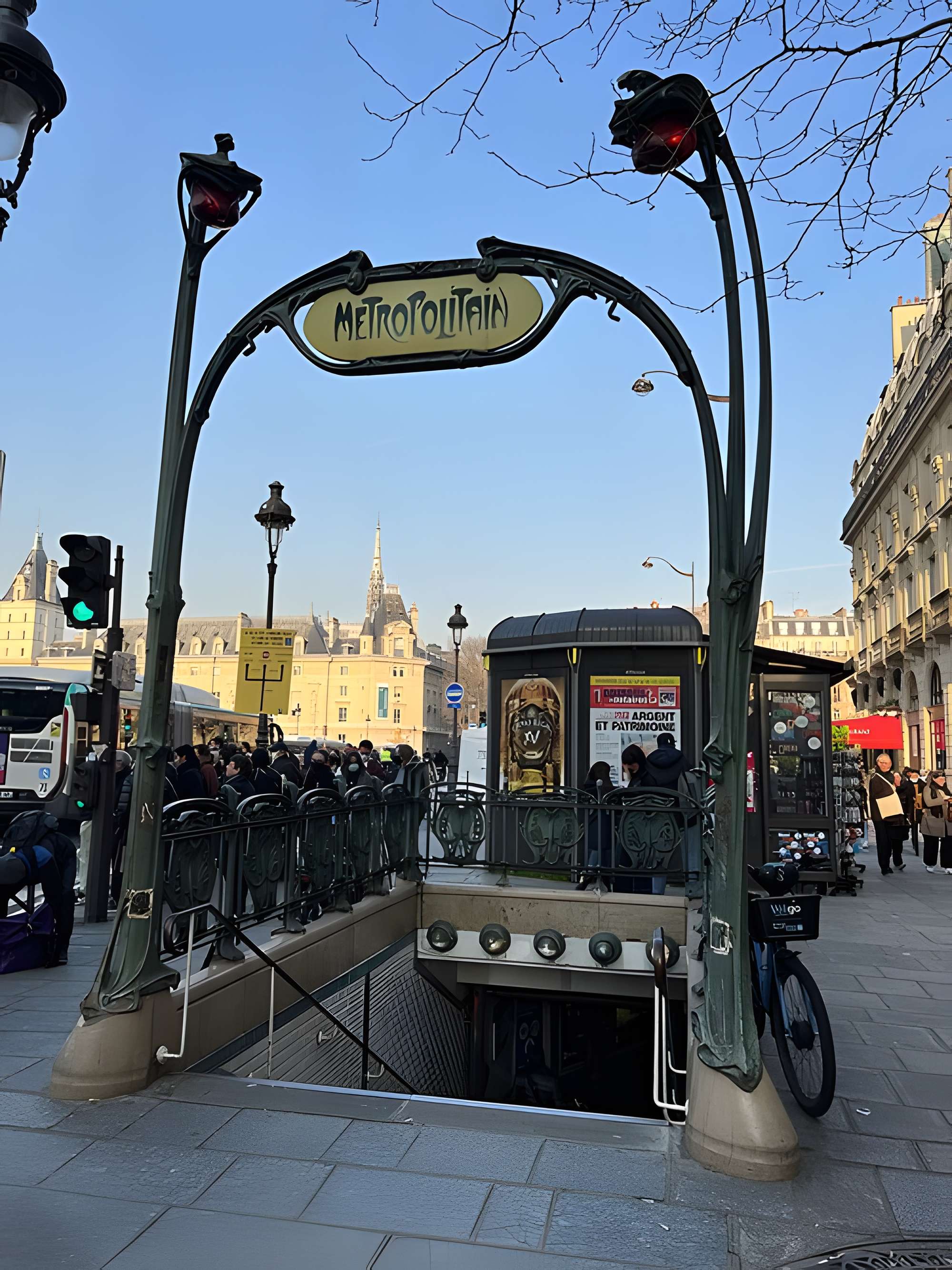 Métropolitain, station Saint-Michel