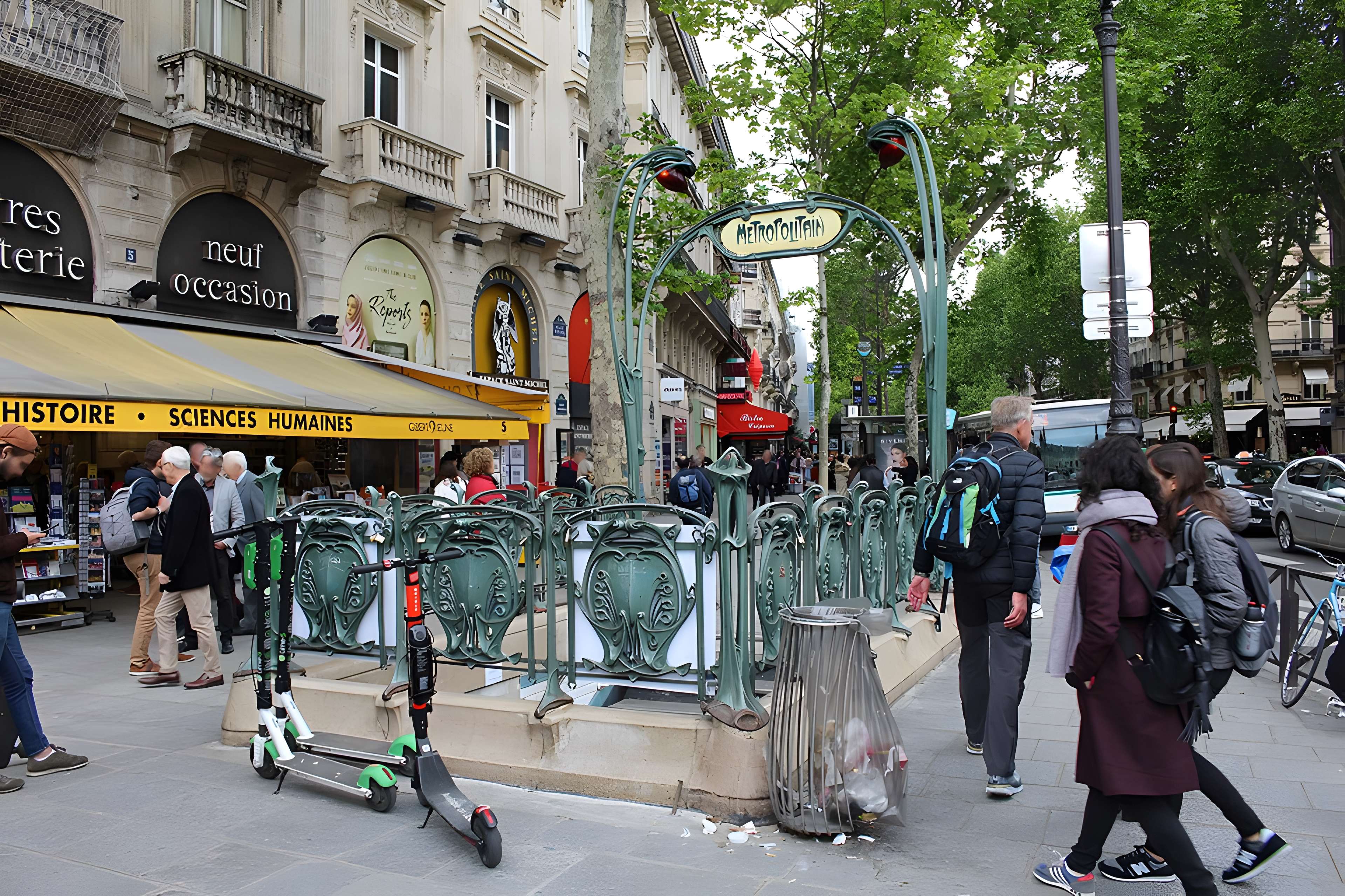 Métropolitain, station Saint-Michel