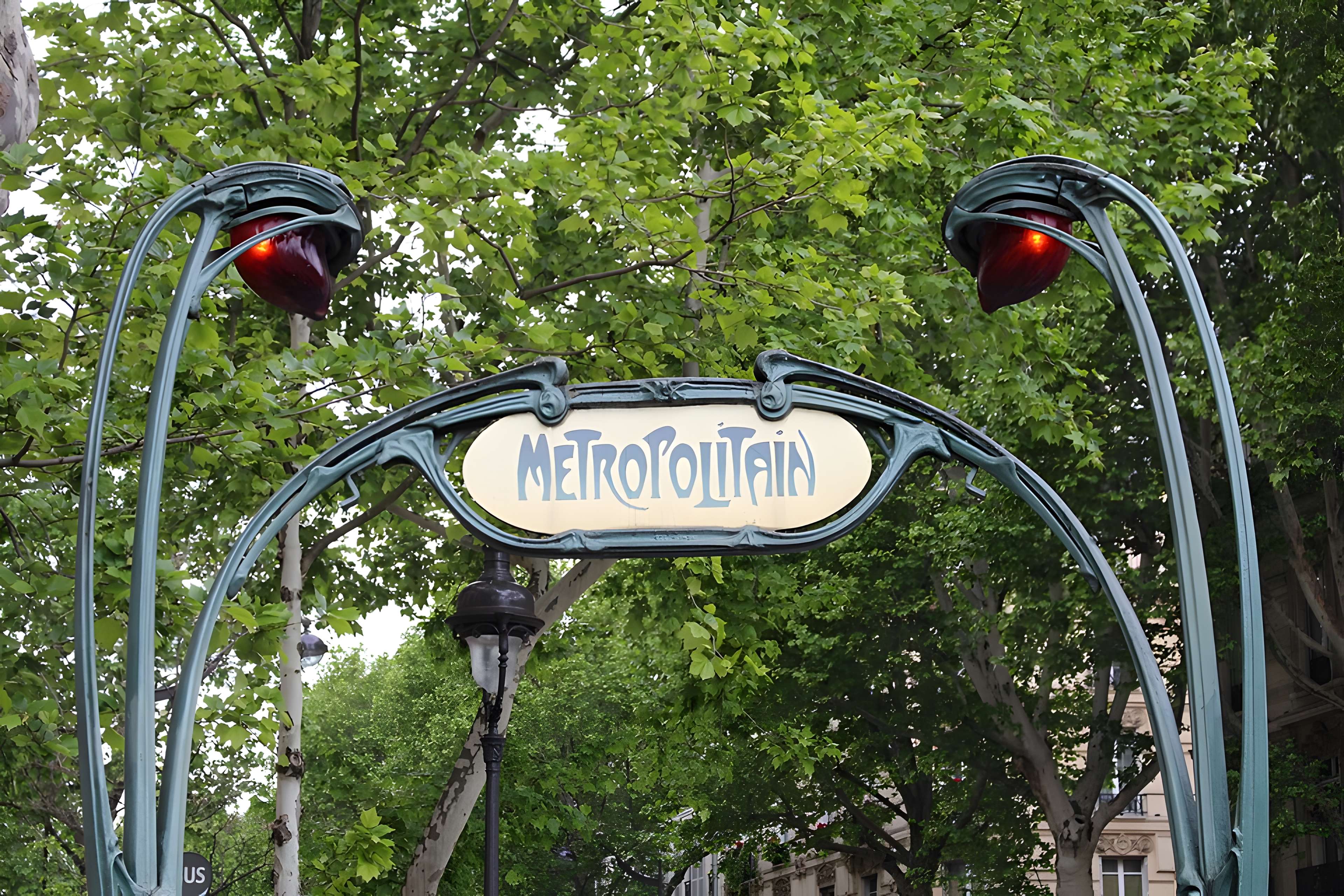 Métropolitain, station Saint-Michel