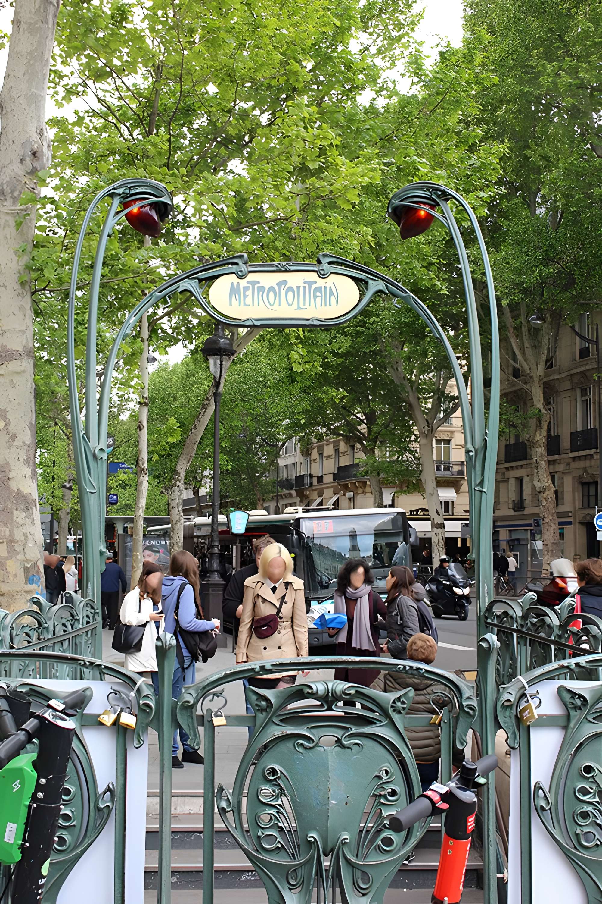 Métropolitain, station Saint-Michel