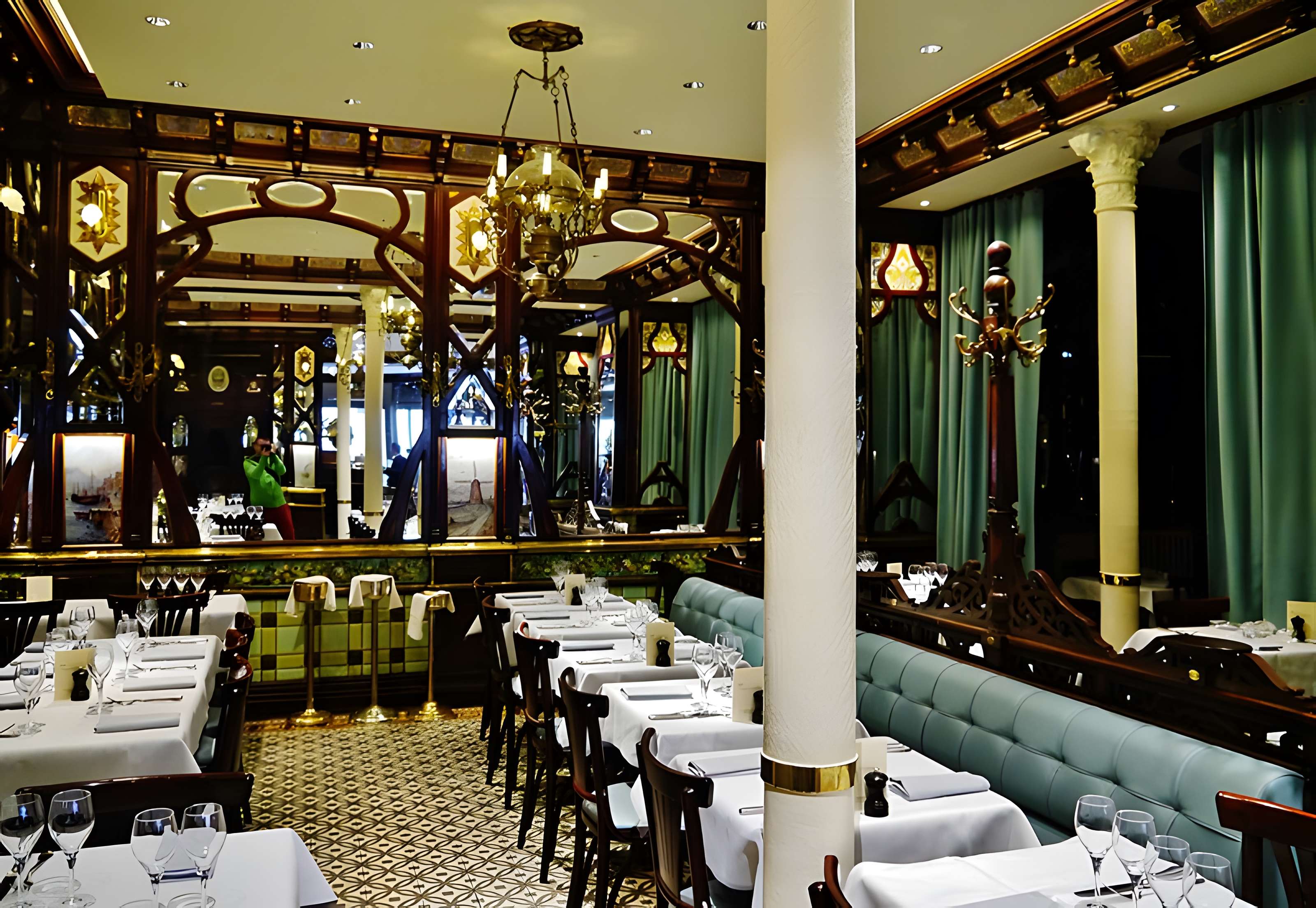 Ancien bouillon Chartier, actuellement restaurant Le Vagenende