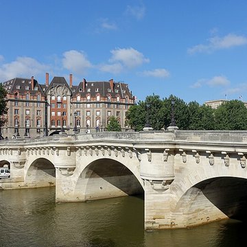 Ensemble d’immeubles du Carrefour Curie