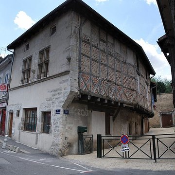 Maison au 30 rue de la République à Bourg-en-Bresse