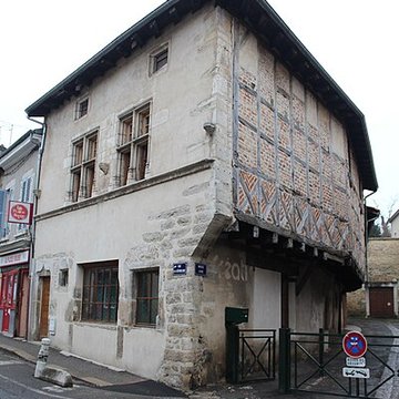 Maison au 30 rue de la République à Bourg-en-Bresse