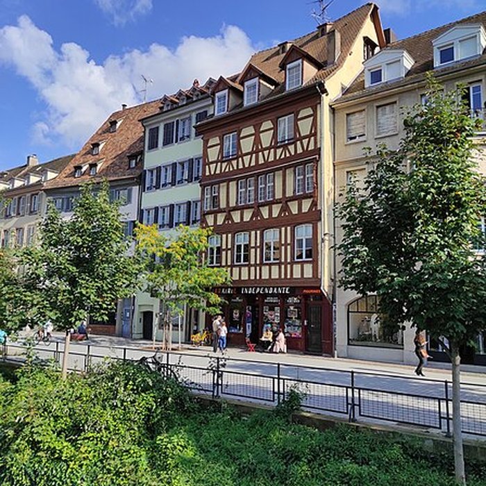 Photo de Maison au 36 Quai des Bateliers à Strasbourg