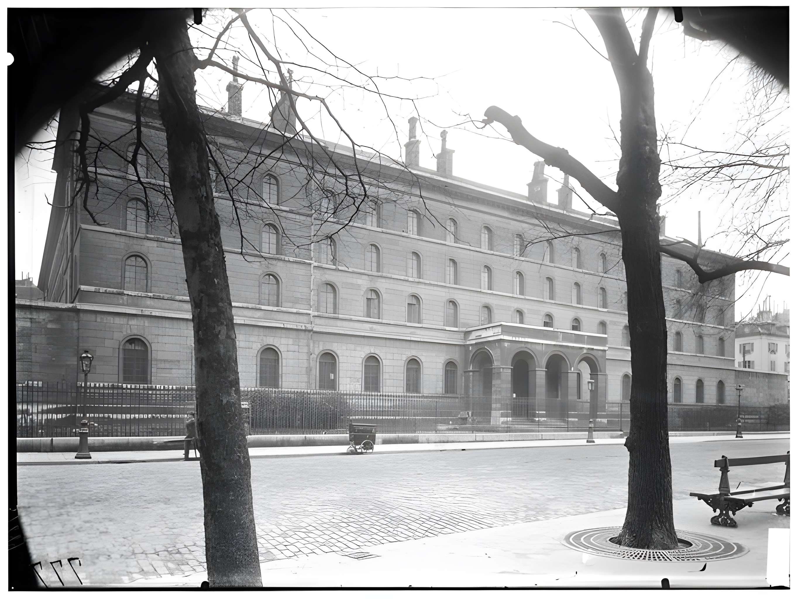 Séminaire  , actuellement annexe du ministère des finances