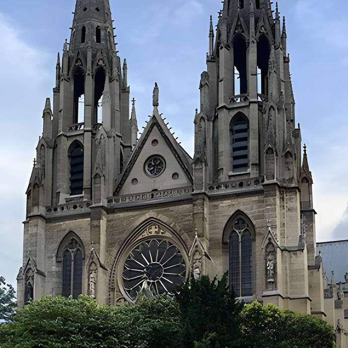 Photo de Basilique Sainte-Clotilde et Sainte-Valère