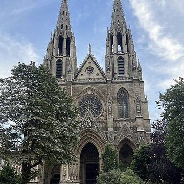 Basilique Sainte-Clotilde et Sainte-Valère