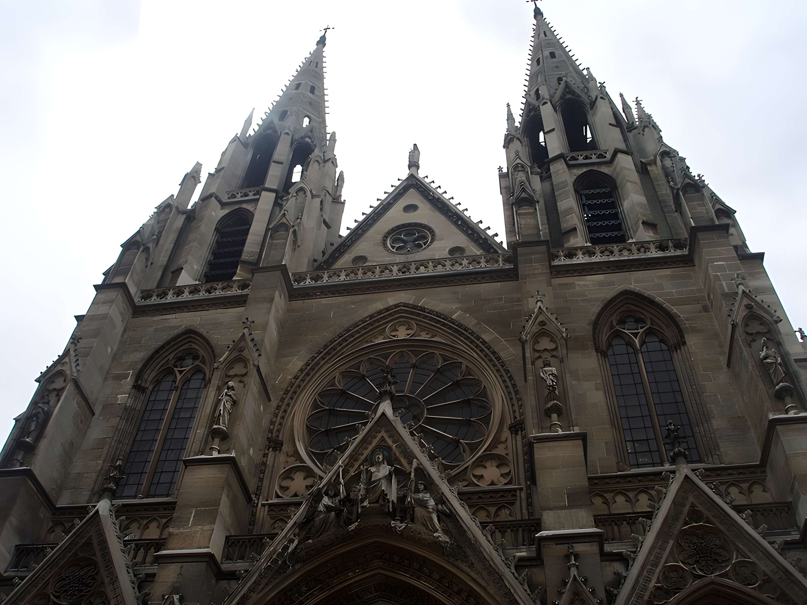 Basilique Sainte-Clotilde et Sainte-Valère
