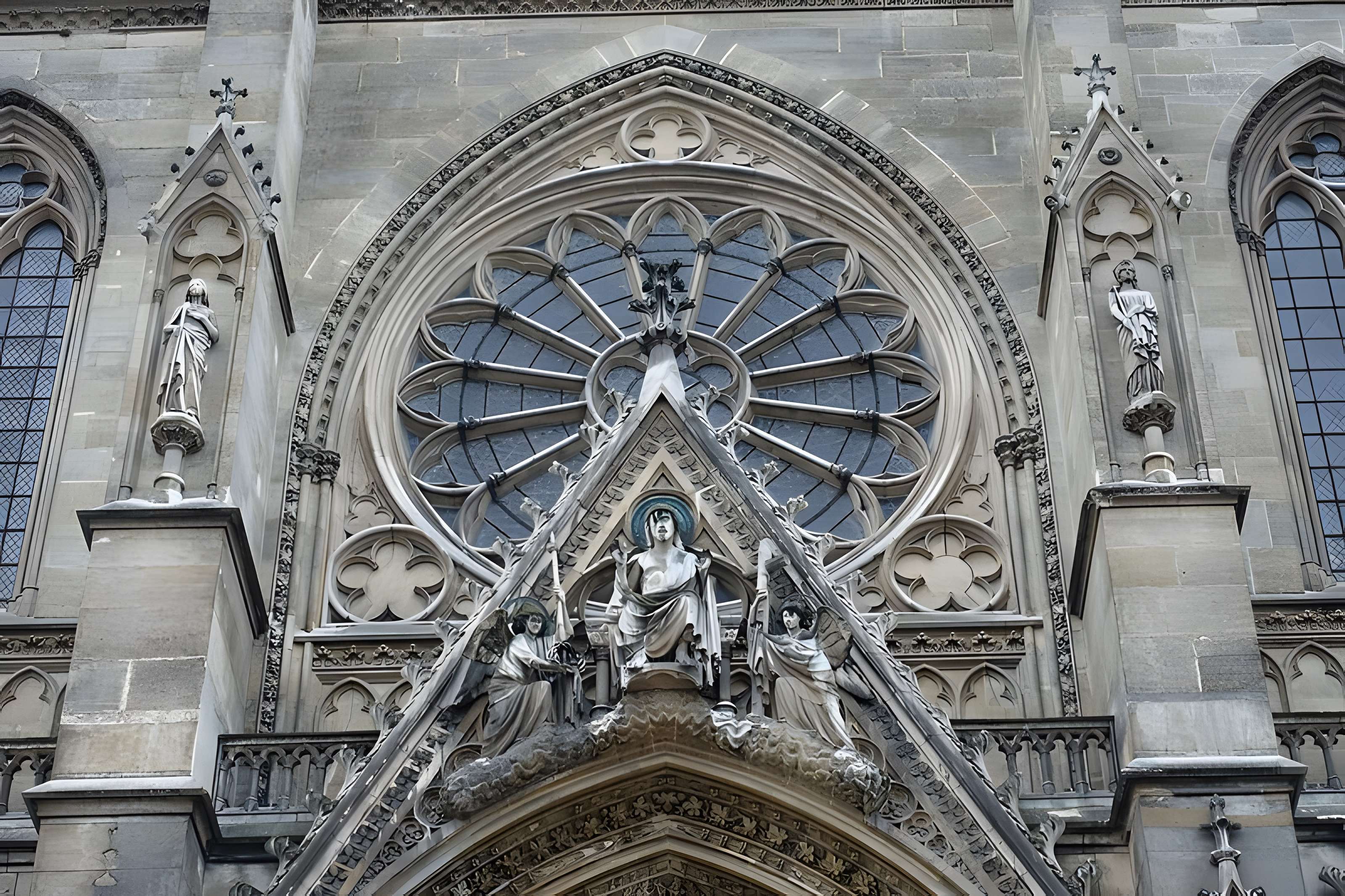 Basilique Sainte-Clotilde et Sainte-Valère