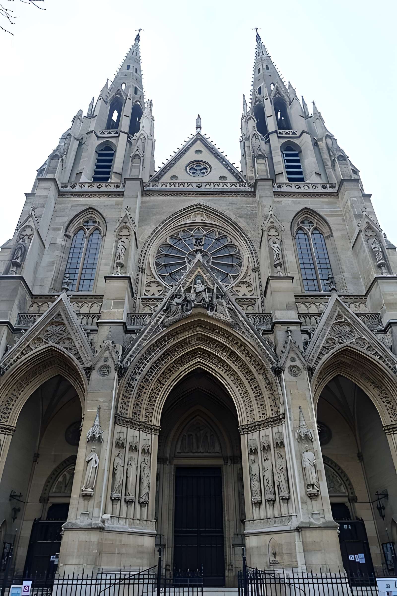 Basilique Sainte-Clotilde et Sainte-Valère