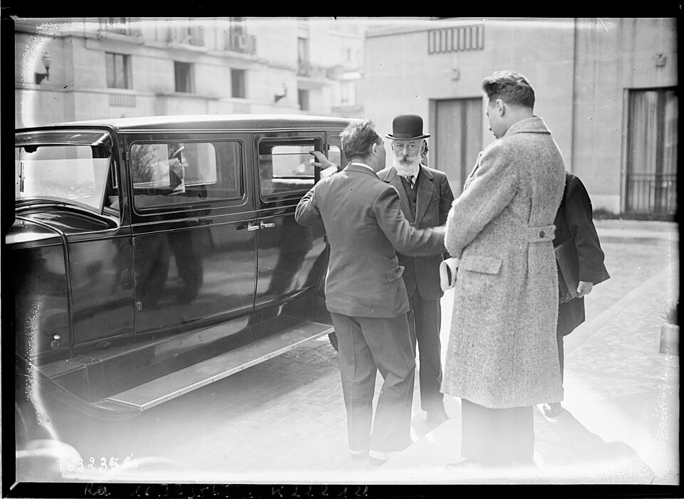 Ancien Garde-Meuble, actuellement ministère de la Marine ou Hôtel de la Marine