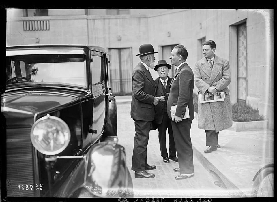 Ancien Garde-Meuble, actuellement ministère de la Marine ou Hôtel de la Marine