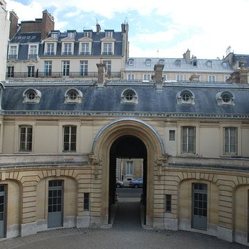 Ancien Garde-Meuble, actuellement ministère de la Marine ou Hôtel de la Marine