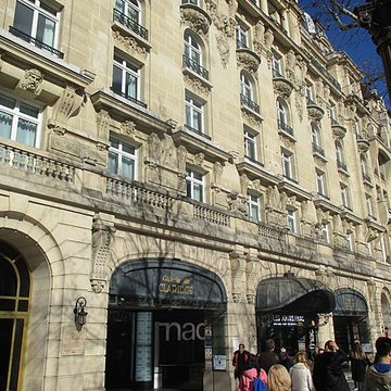 Ancien Garde-Meuble, actuellement ministère de la Marine ou Hôtel de la Marine