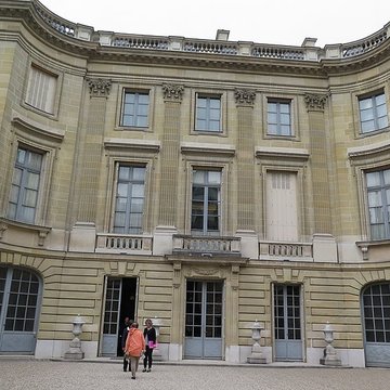 Ancien Garde-Meuble, actuellement ministère de la Marine ou Hôtel de la Marine