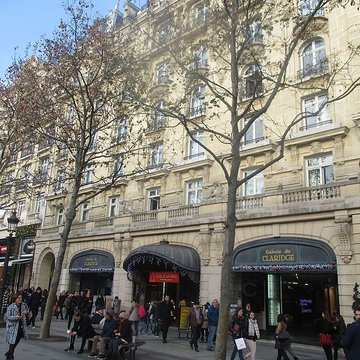 Ancien Garde-Meuble, actuellement ministère de la Marine ou Hôtel de la Marine