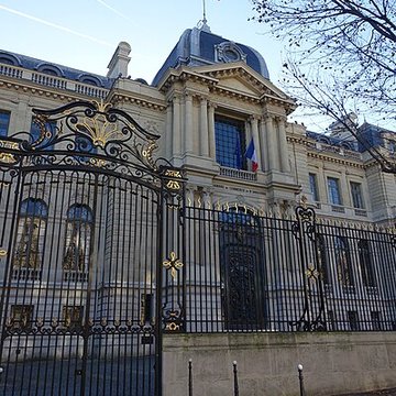 Ancien Garde-Meuble, actuellement ministère de la Marine ou Hôtel de la Marine