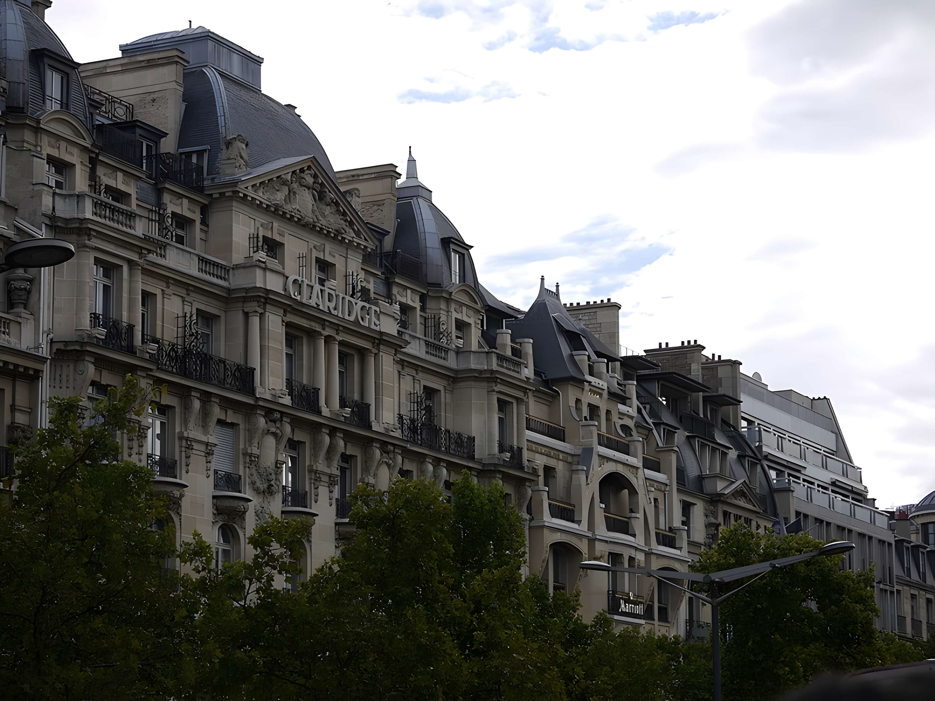 Ancien Garde-Meuble, actuellement ministère de la Marine ou Hôtel de la Marine