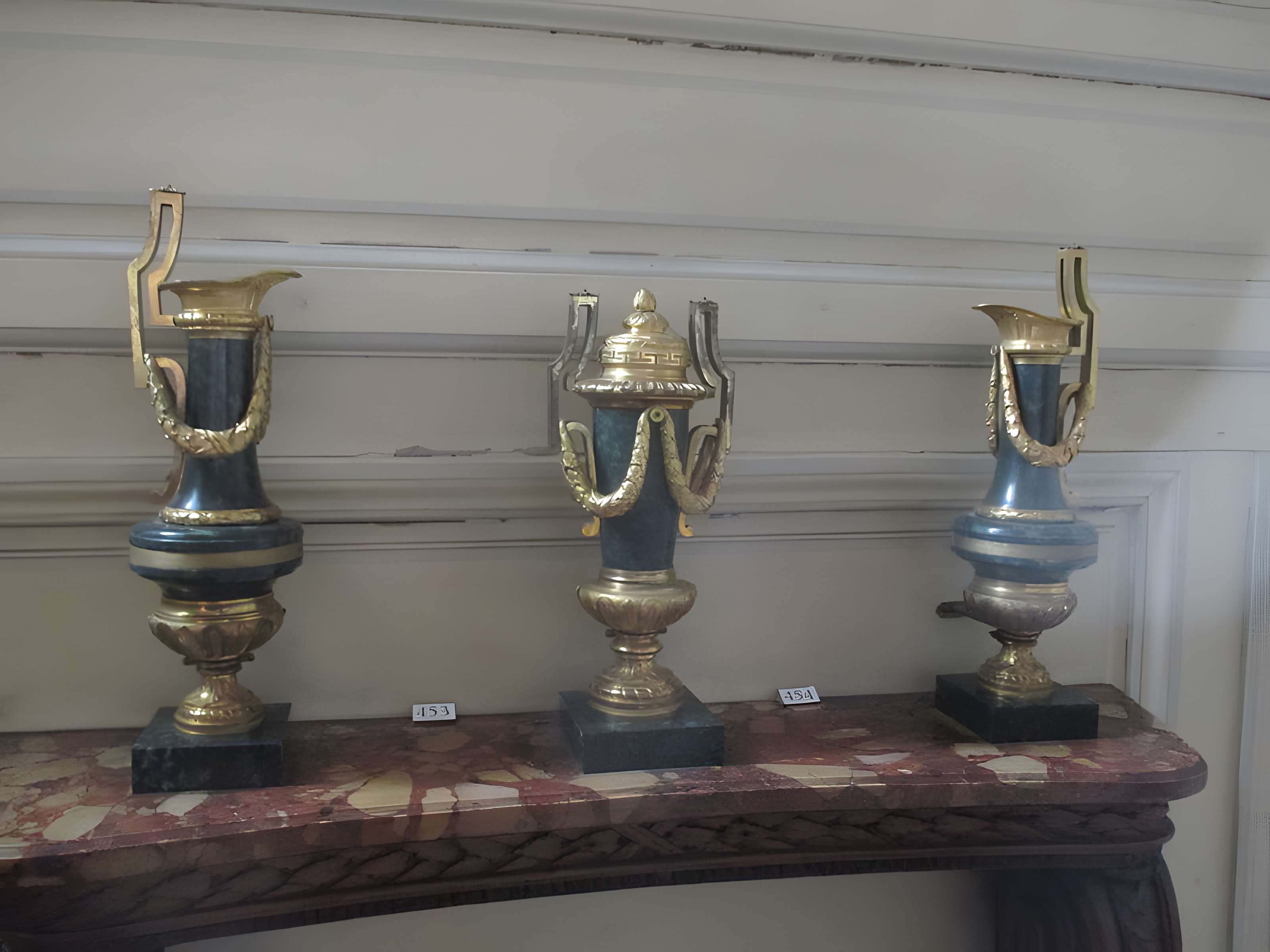 Ancien Garde-Meuble, actuellement ministère de la Marine ou Hôtel de la Marine