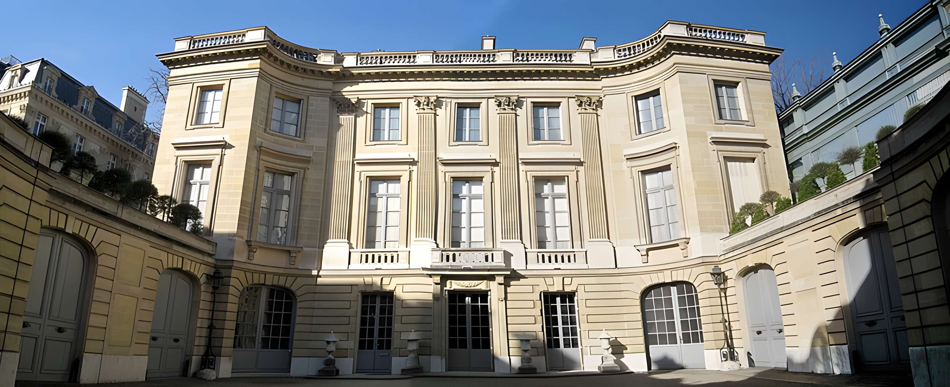 Ancien Garde-Meuble, actuellement ministère de la Marine ou Hôtel de la Marine