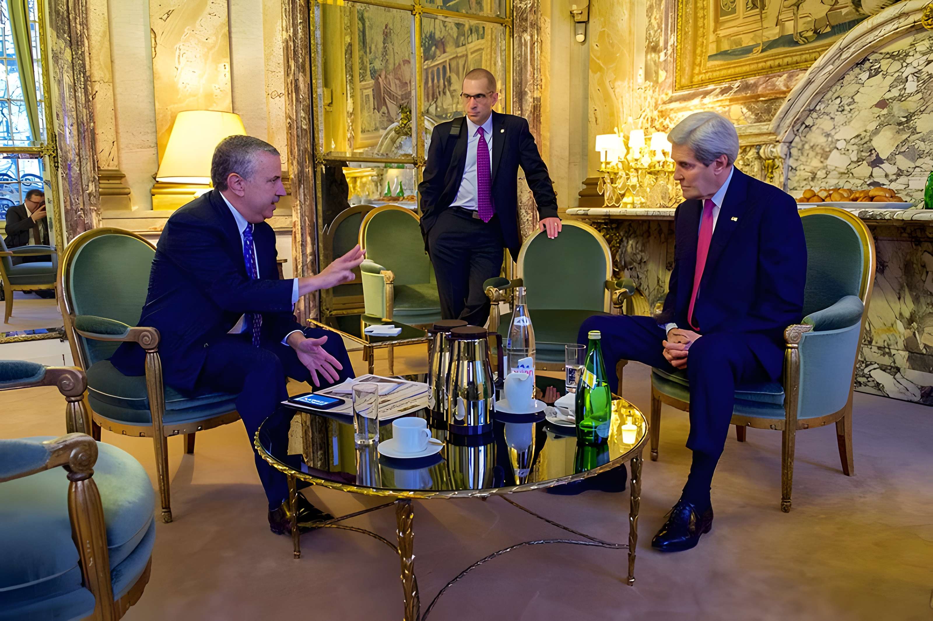 Ancien Garde-Meuble, actuellement ministère de la Marine ou Hôtel de la Marine