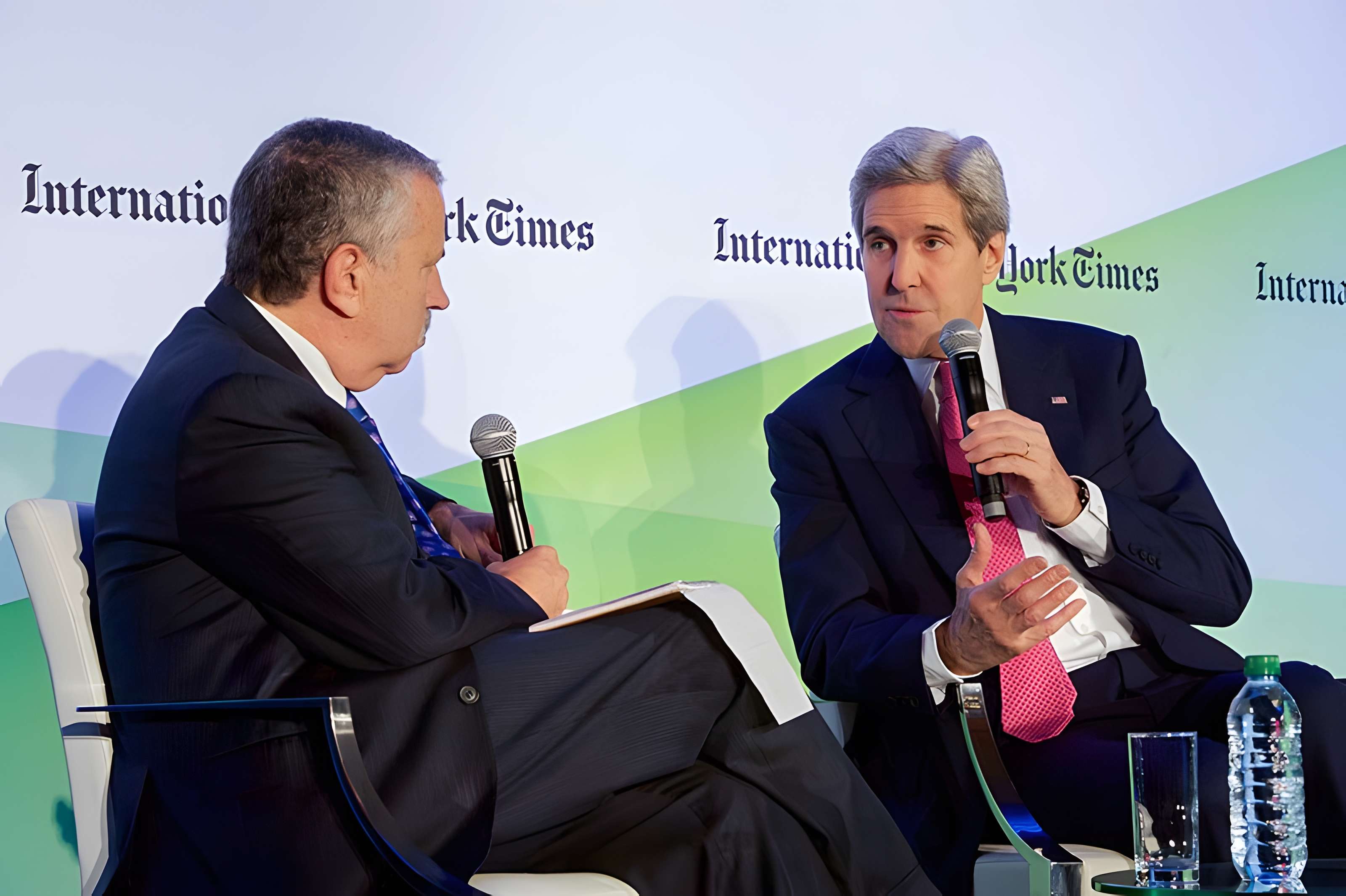 Ancien Garde-Meuble, actuellement ministère de la Marine ou Hôtel de la Marine