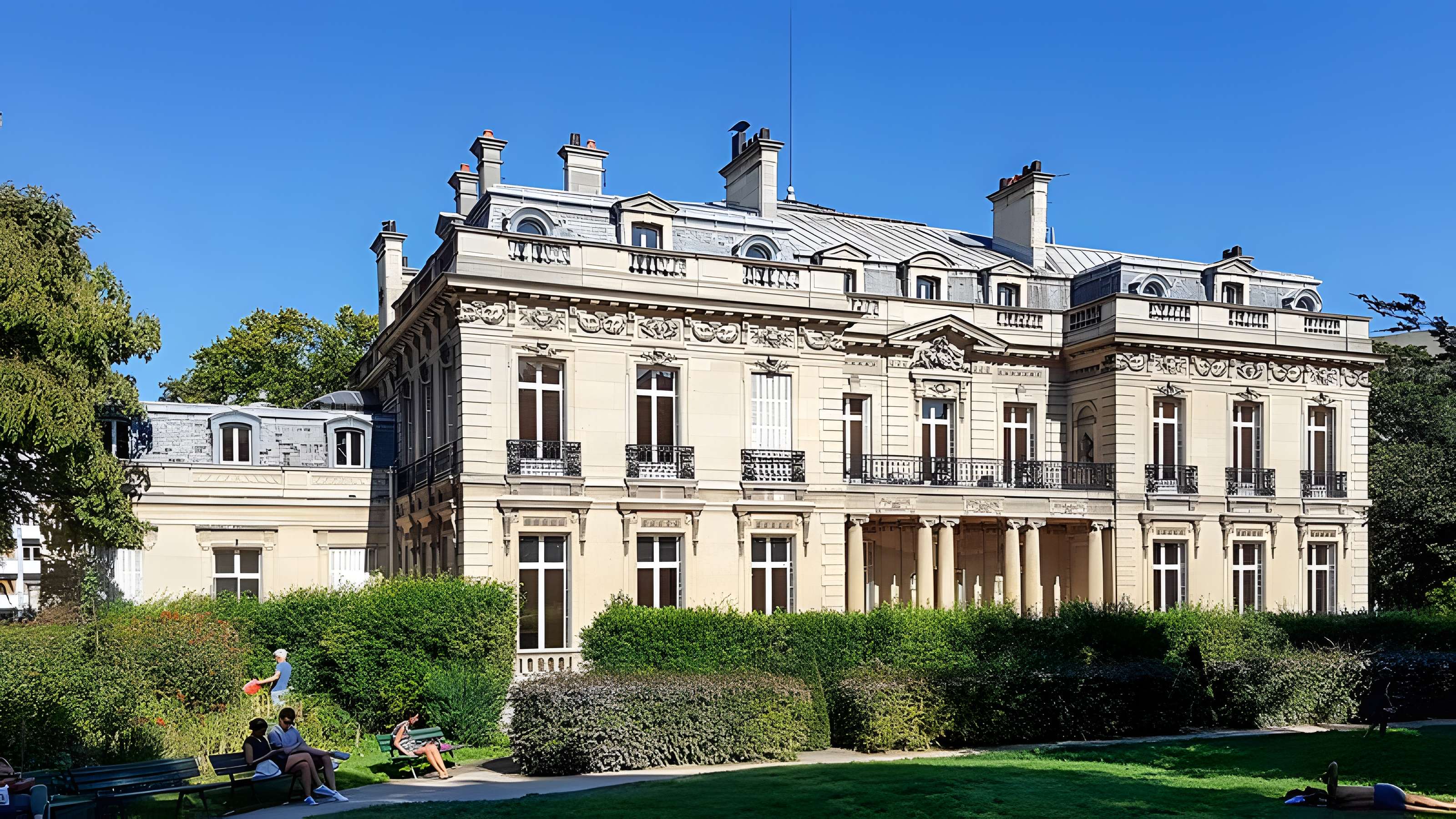 Ancien Garde-Meuble, actuellement ministère de la Marine ou Hôtel de la Marine