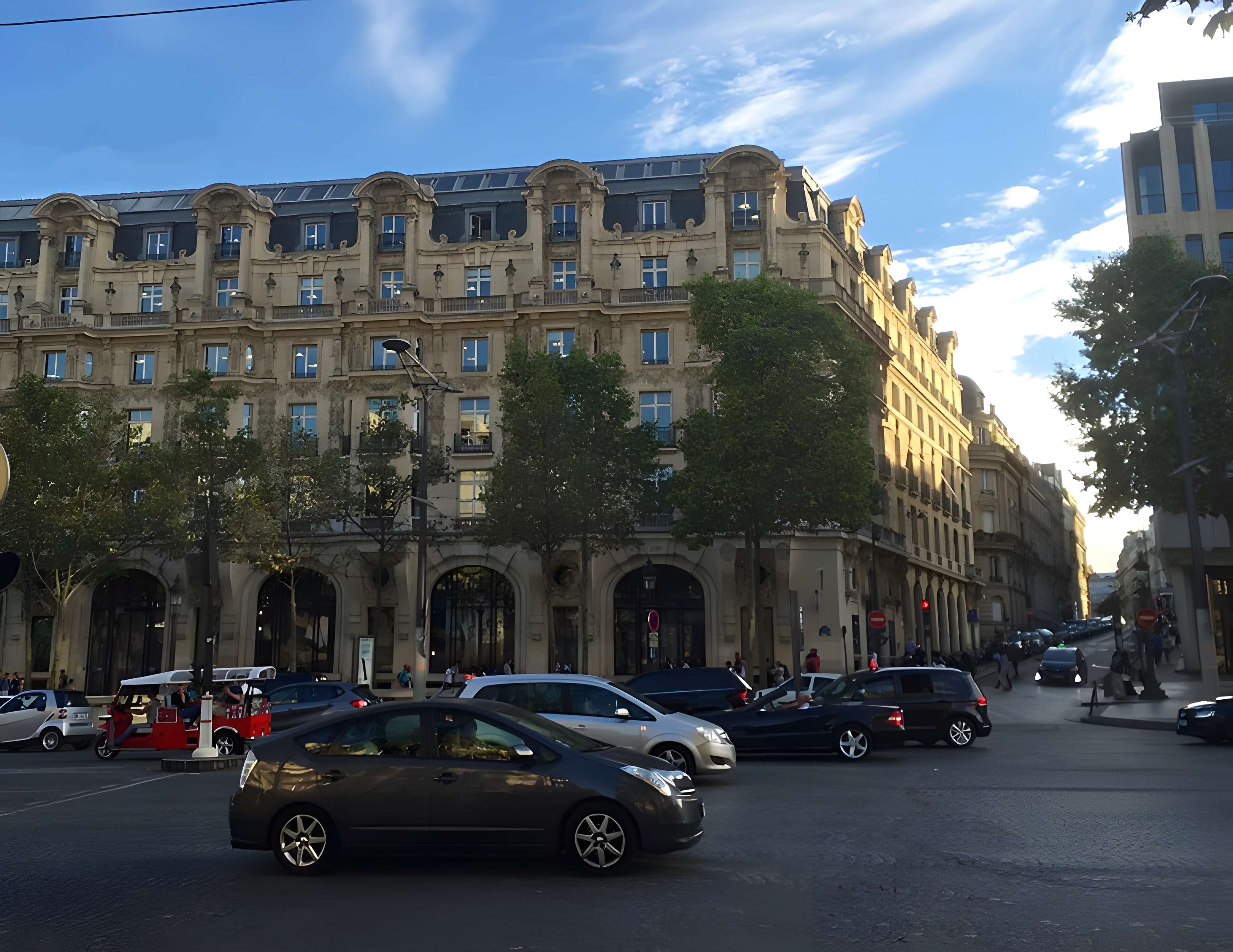 Immeuble, actuellement Cercle Interallié