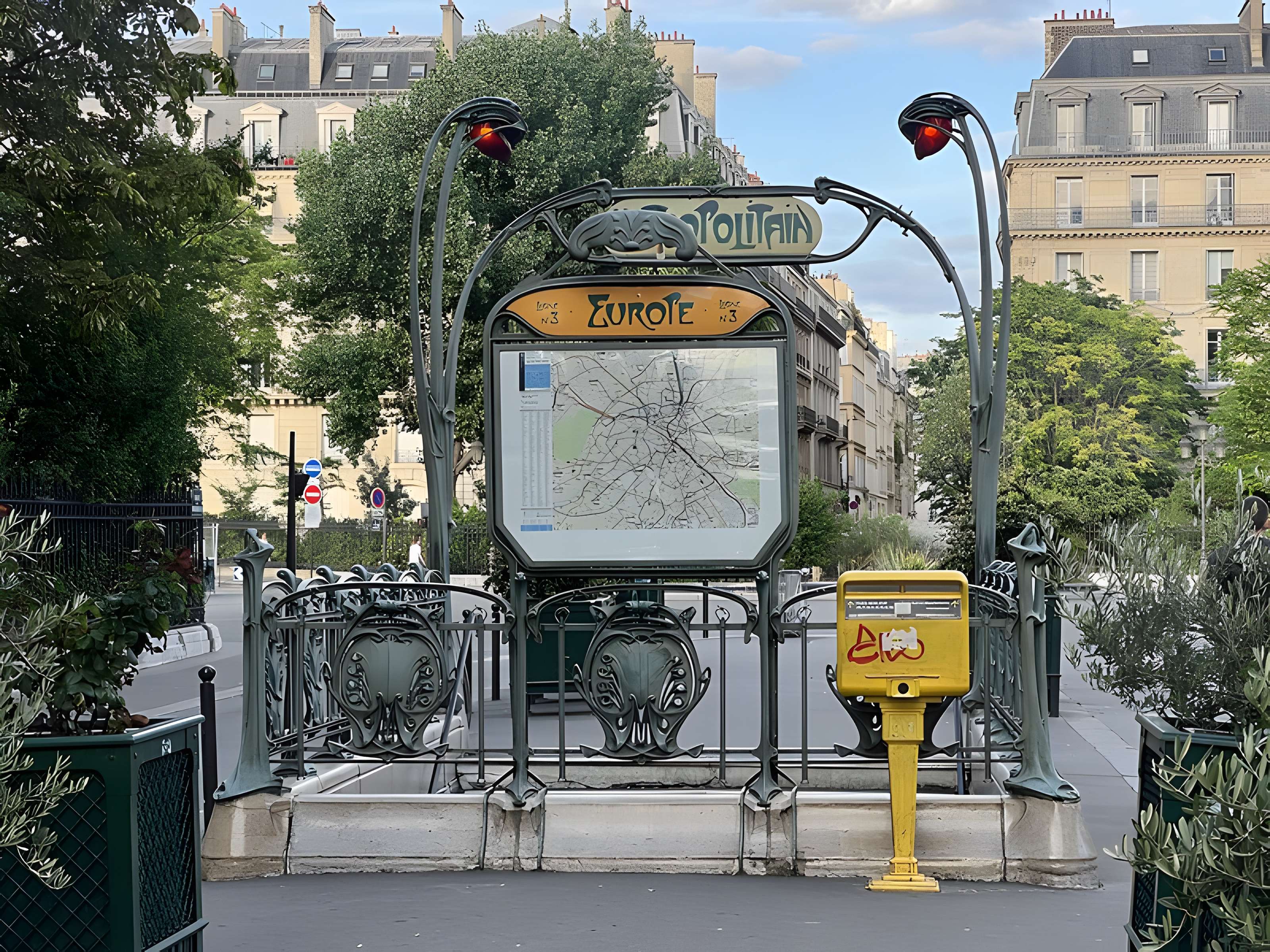 Métropolitain, station Europe