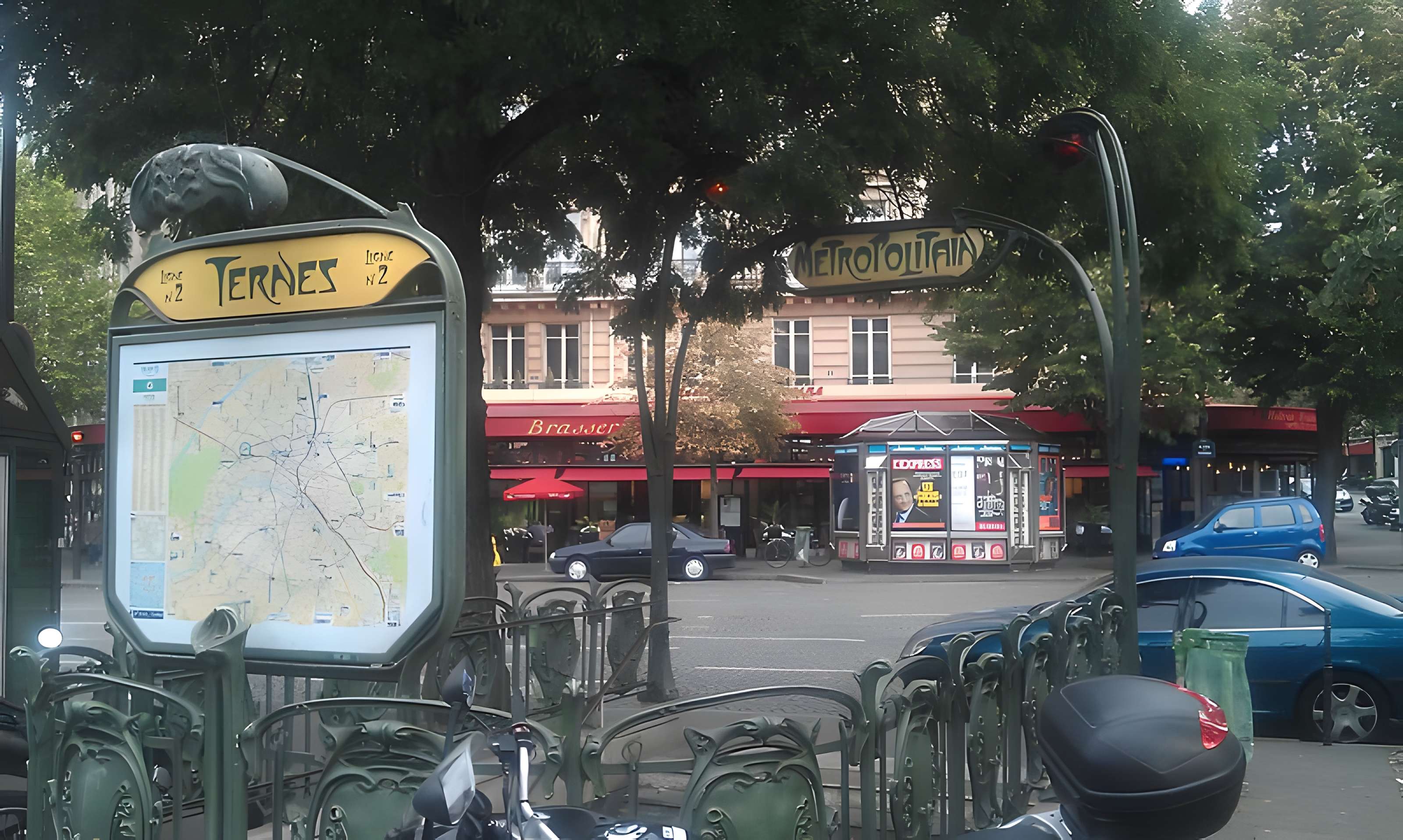 Métropolitain, station Europe