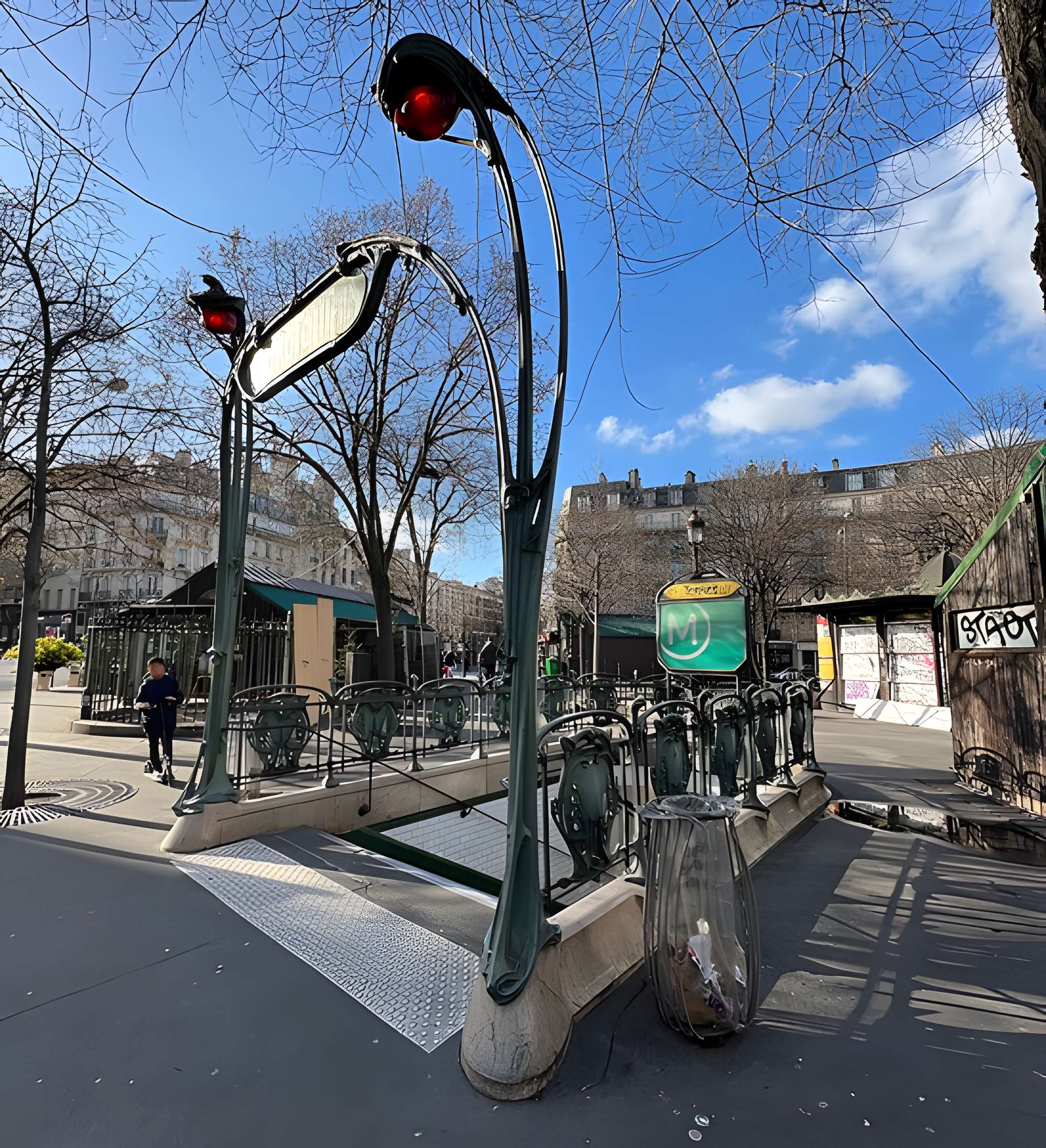 Métropolitain, station Europe